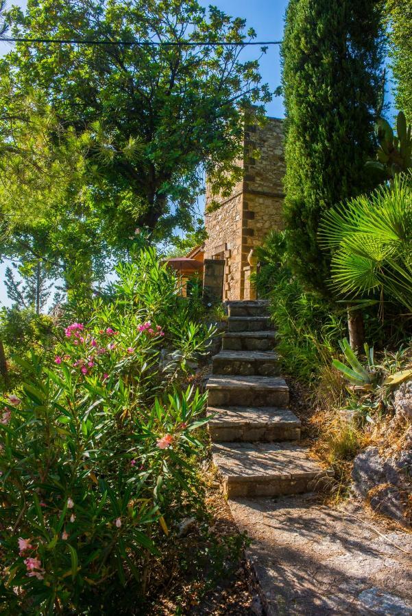 Petromanos, A Unique Place With Dreamy Sunsets! Villa Xirokambos  Esterno foto